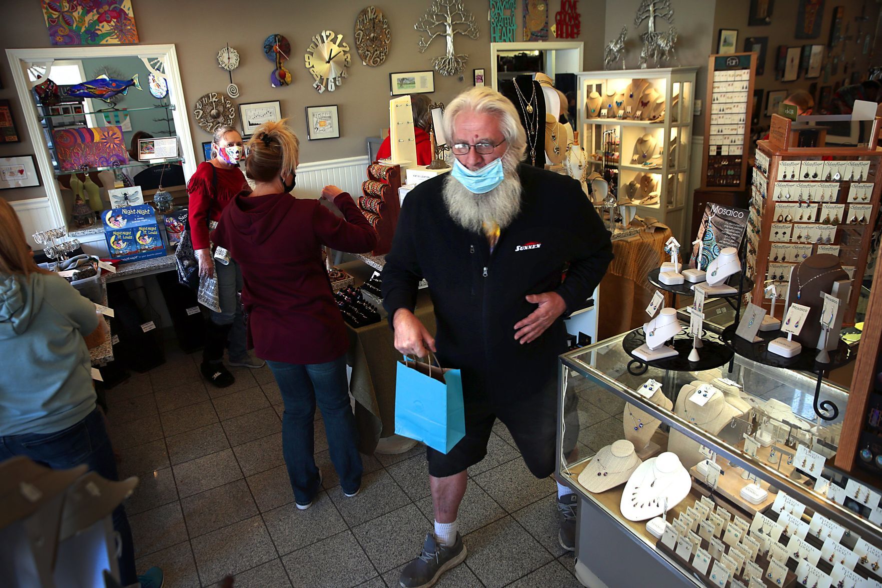 Shoppers still spending on Black Friday
